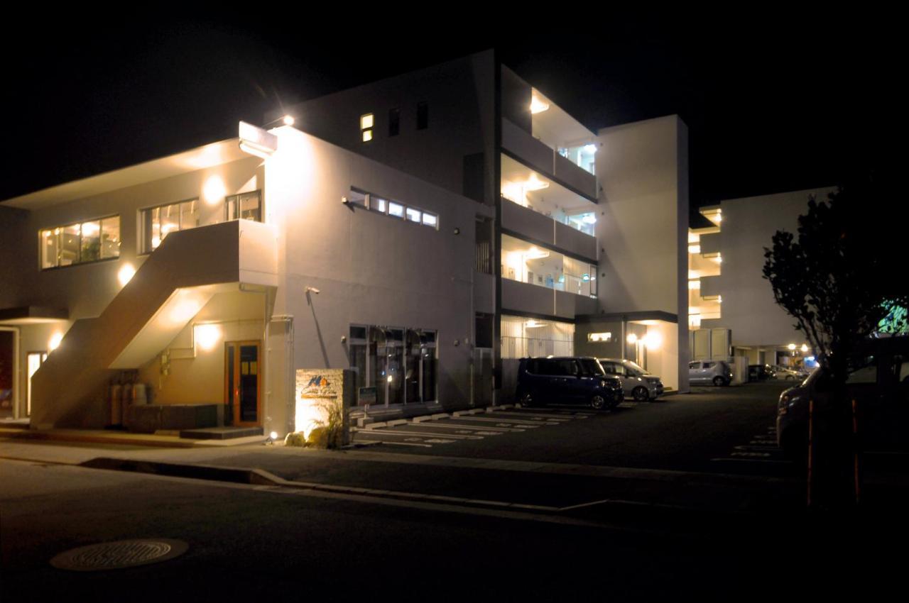 Costa Bella Condominium Resort Motobu Buitenkant foto